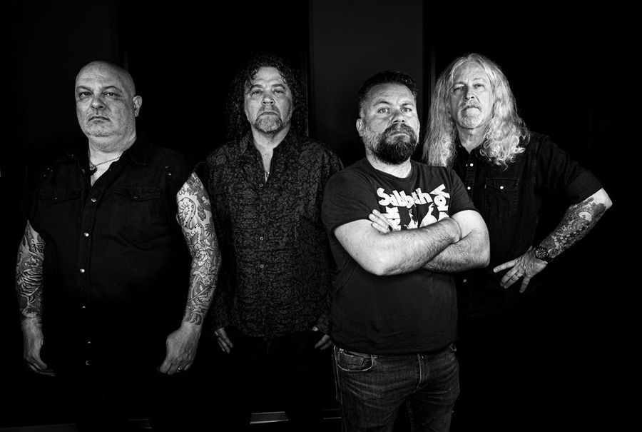 SILVER HORSES band