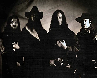 WAYFARER band